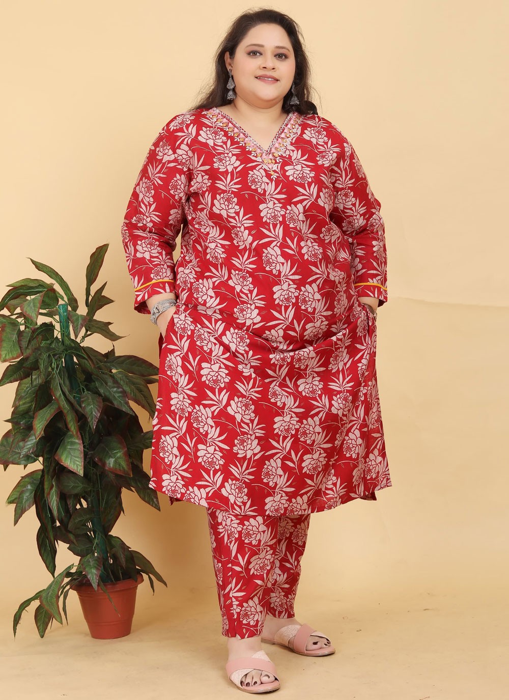 Salwar Suit Hand Embroidery Red Viscose T5192