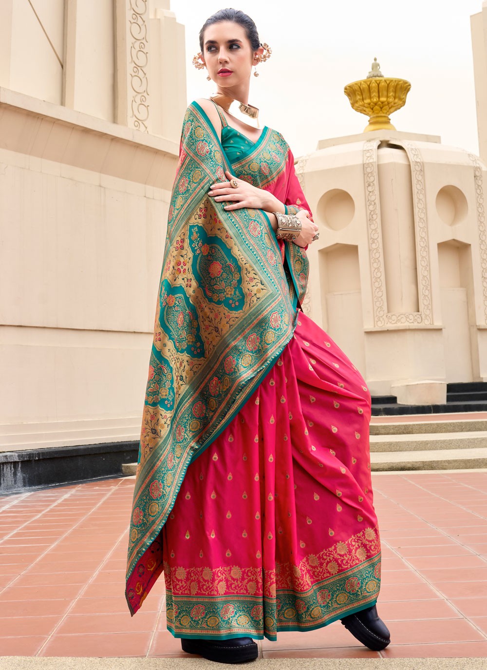 Weaving Zari Banarasi Silk Pink Saree S14666