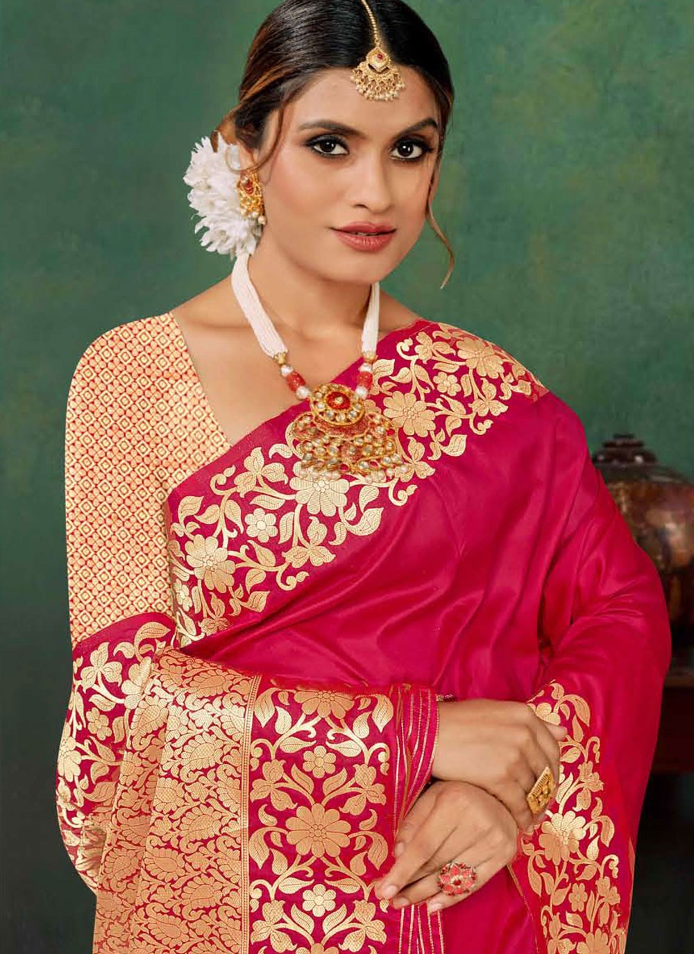 Traditional Jacquard Work Pink Silk Saree S12889
