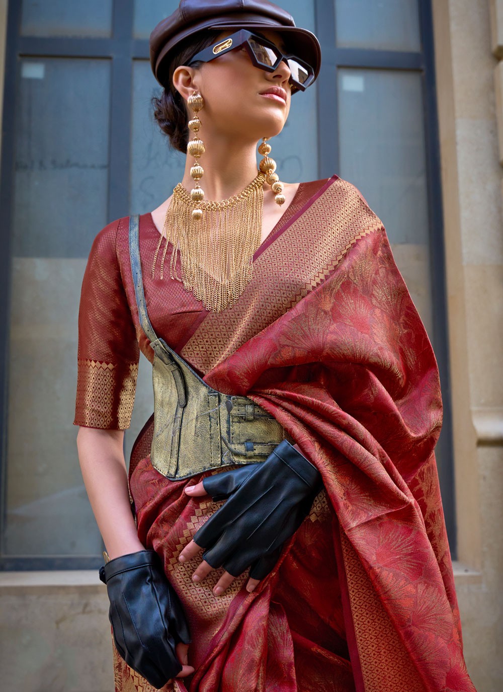 Classic Weaving Zari Organza Saree - S6305