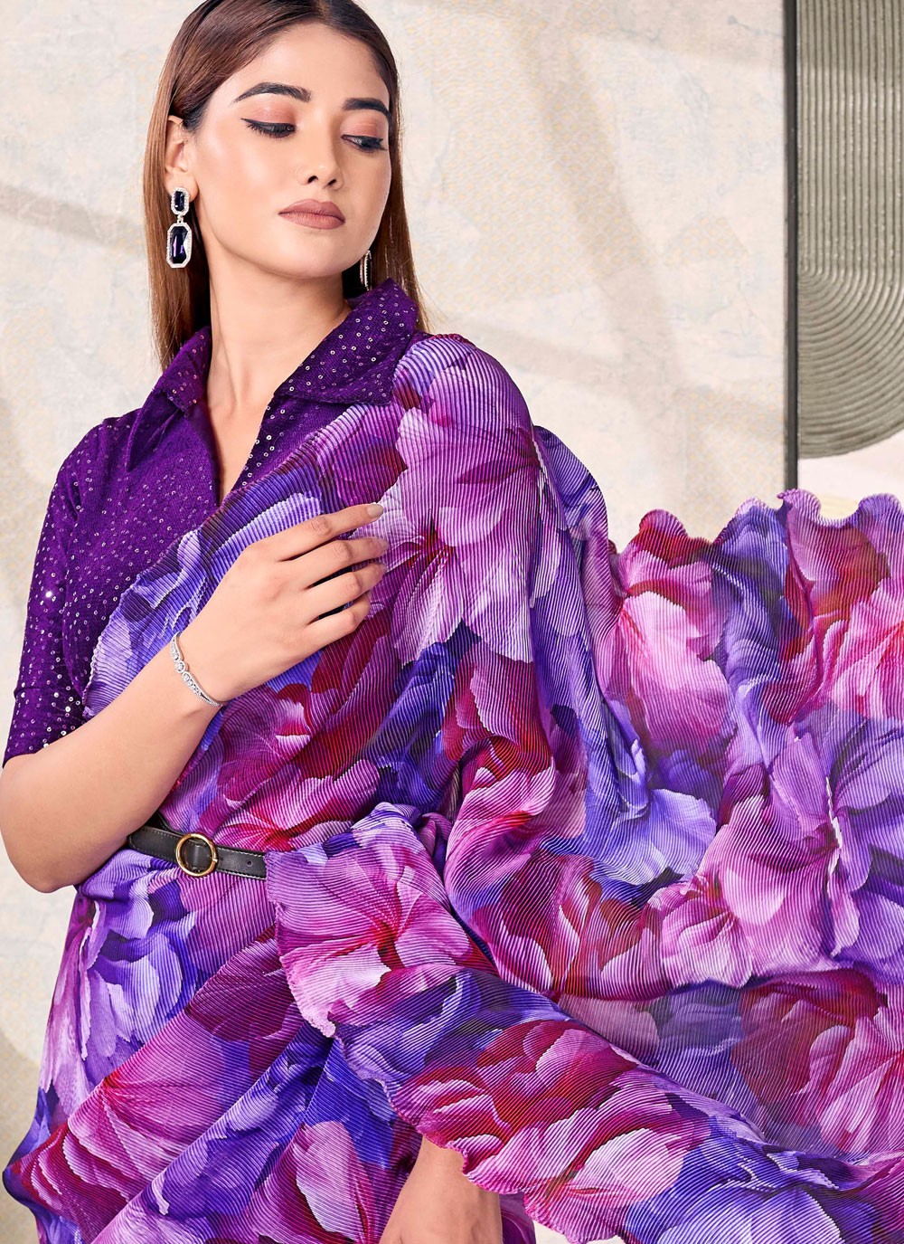 Purple Satin Silk Contemporary Saree Abstract Print S19174