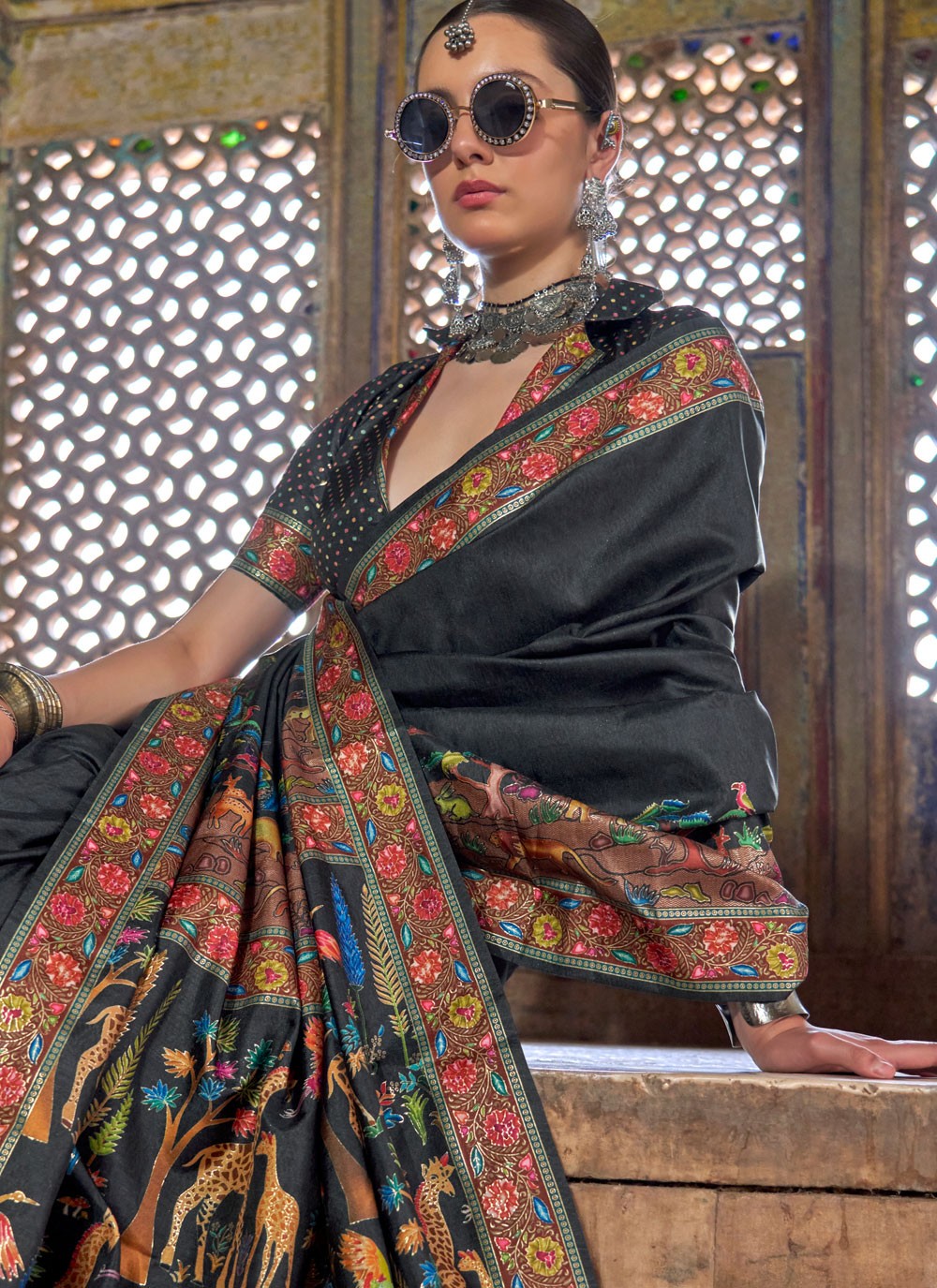 Black Silk Traditional Saree Printed S19656