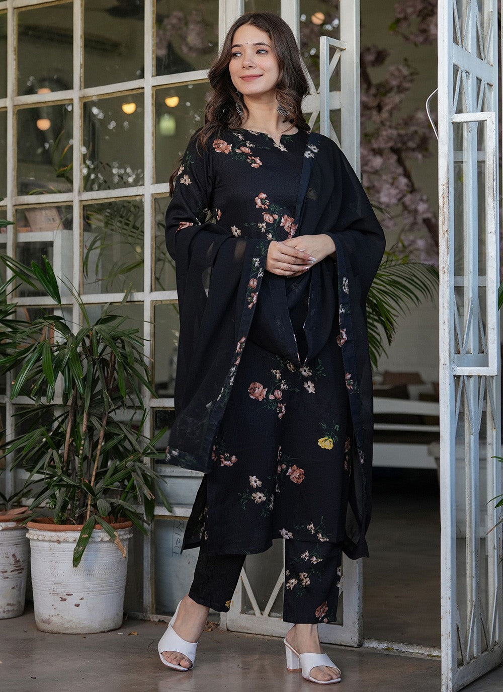 Printed Silk Blend Black Pant Style Suit T6095