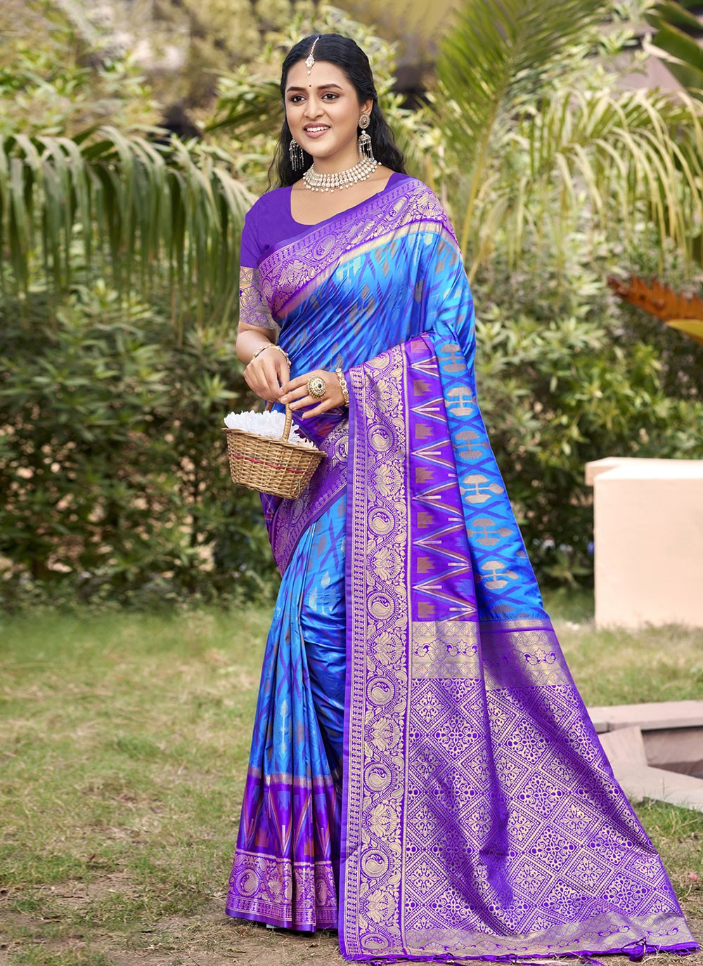 Classic Saree Weaving Zari Blue Silk S12834