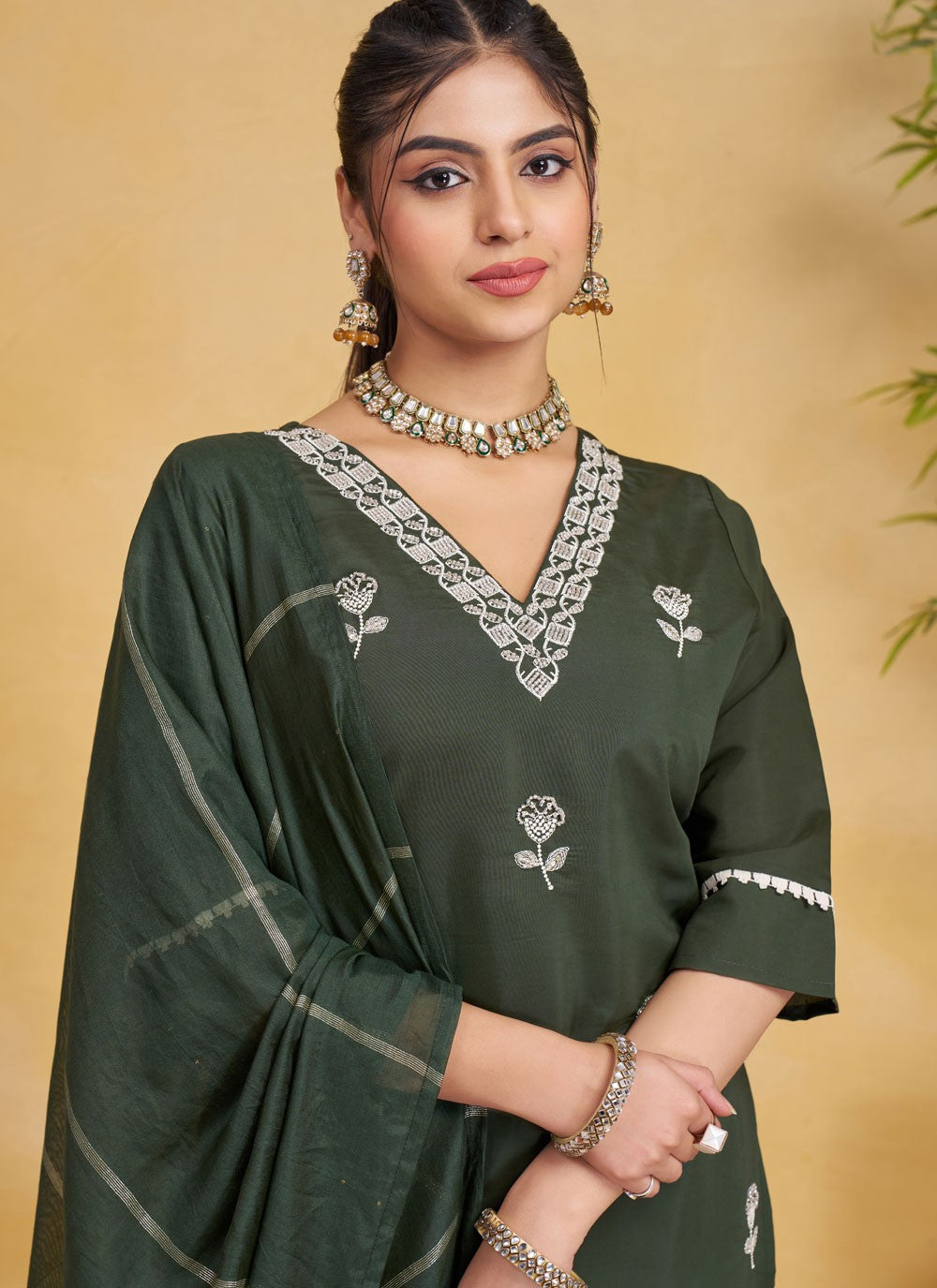 Beads Silk Green Pant Style Suit T6578