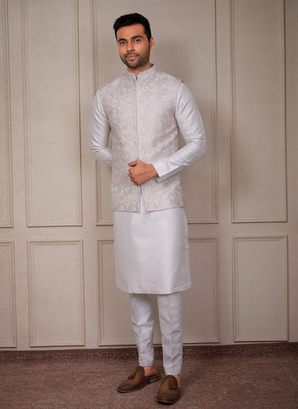 Embroidered Silk White Kurta Payjama With Jacket - M8358