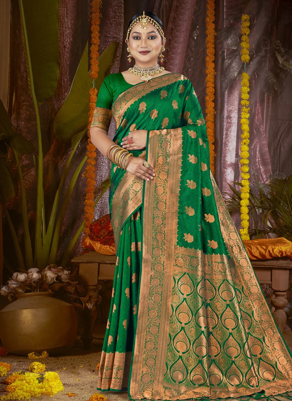 Weaving Zari Silk Green Saree S14608
