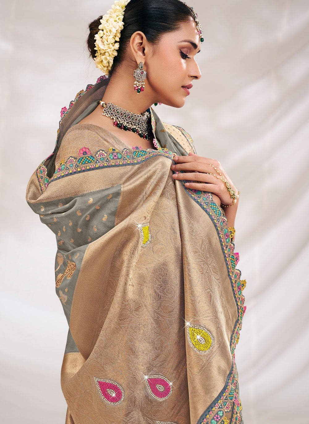 Grey Silk Classic Saree Fancy Work S19613