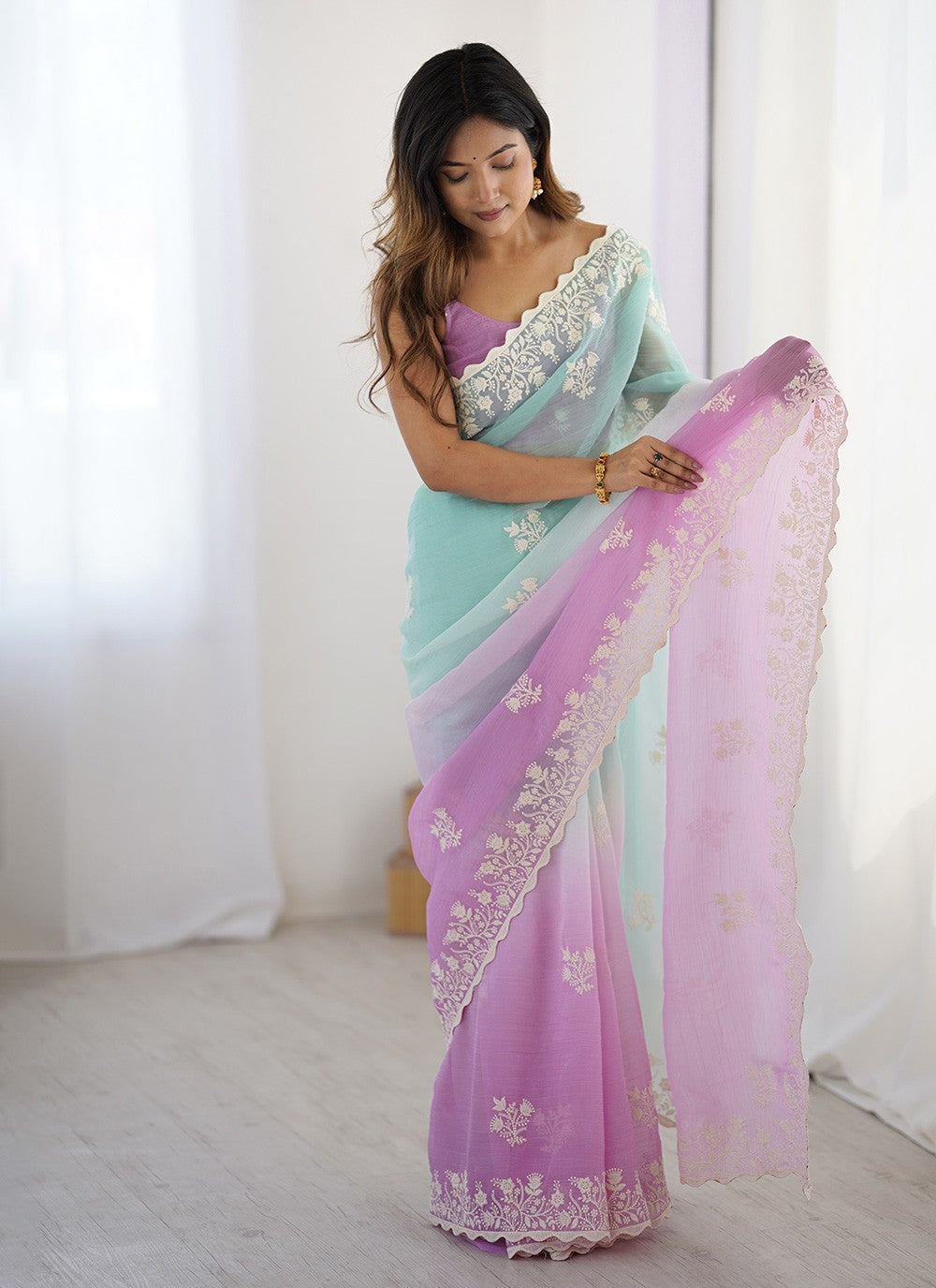 Purple Silk Contemporary Saree Embroidered S17818