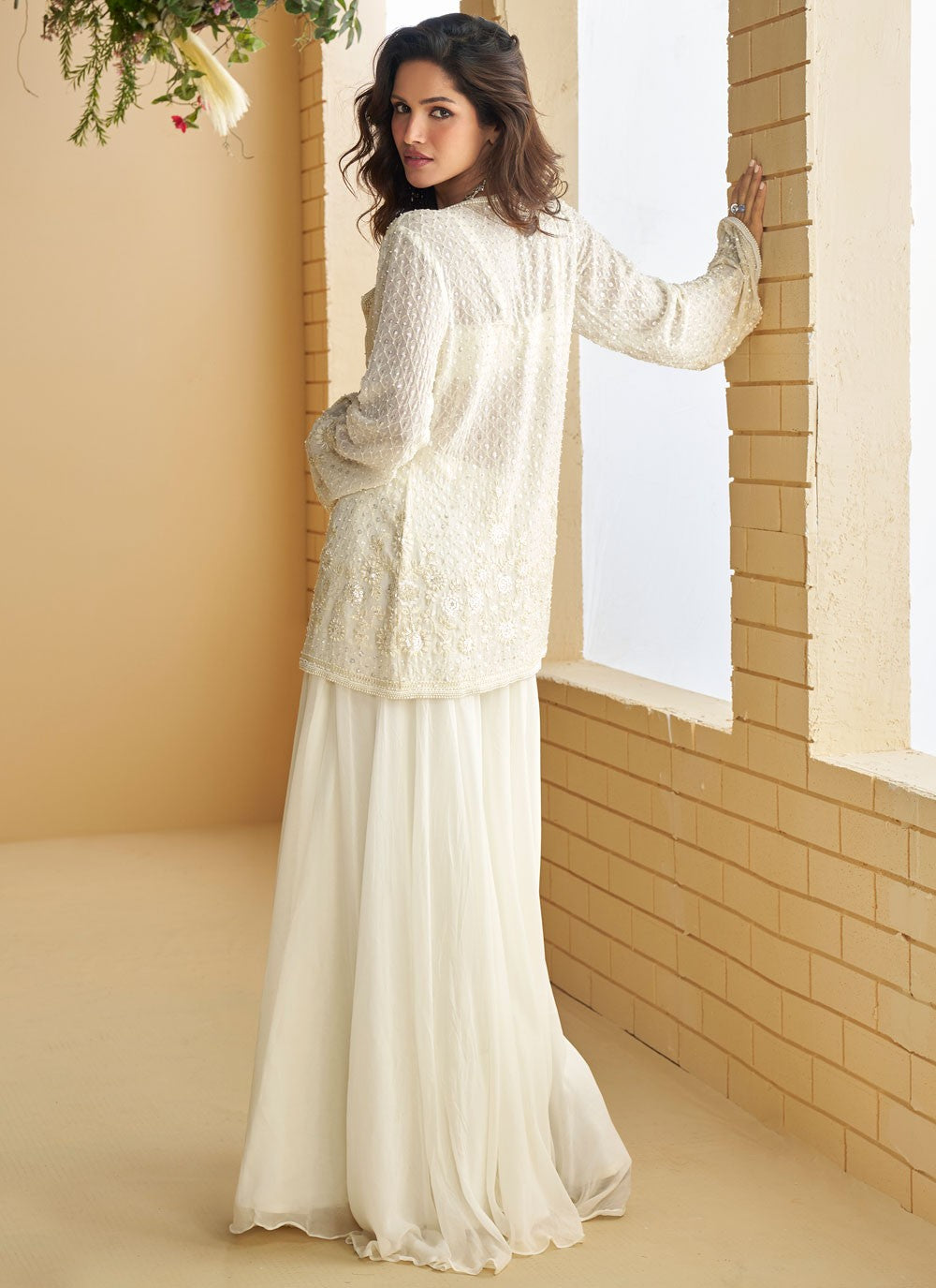Readymade Style Beads, Sequins, Thread White T8229