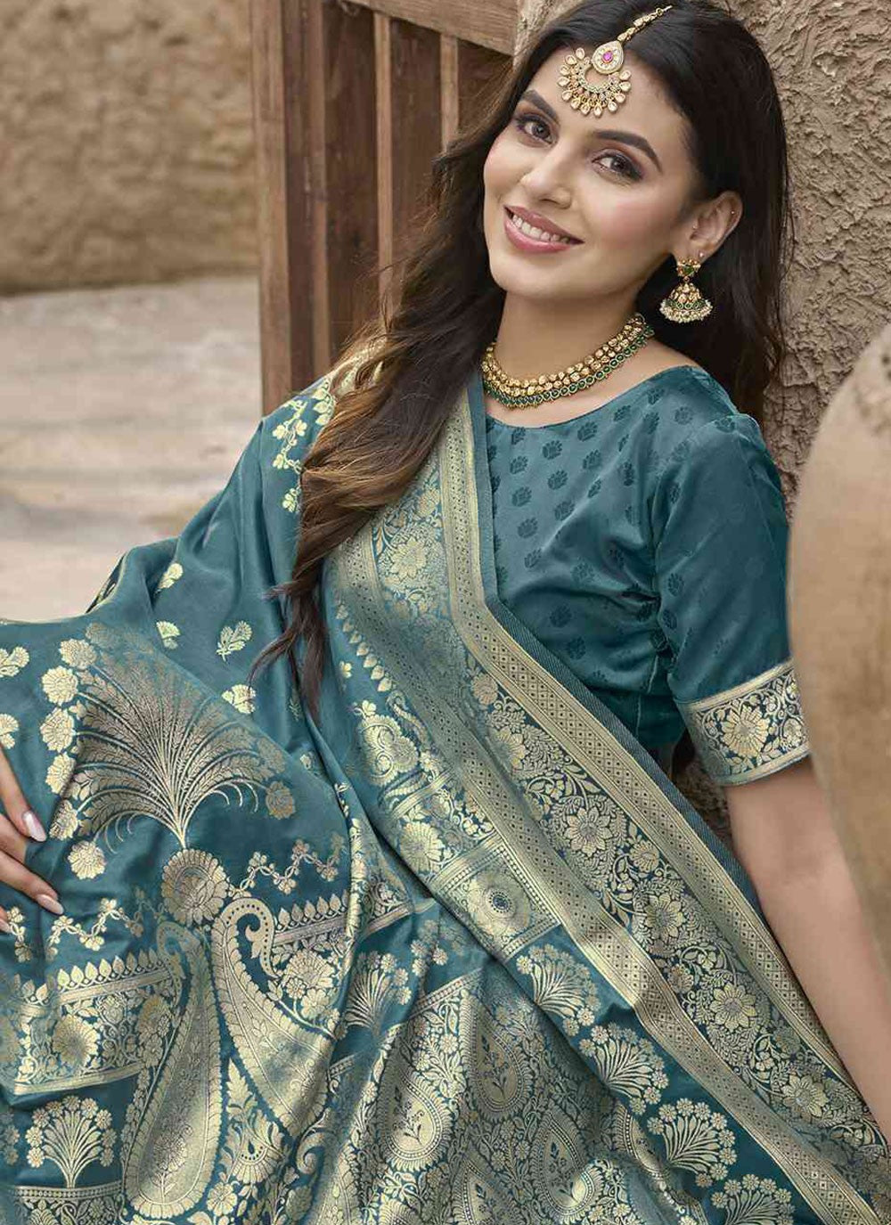 Sea Green Silk Trendy Saree Weaving Zari S20366