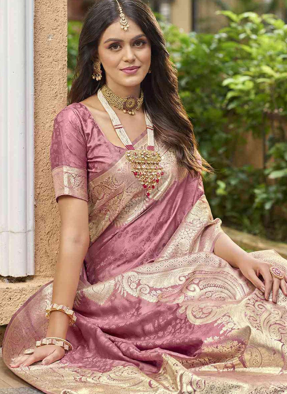 Pink Silk Trendy Saree Woven S20434