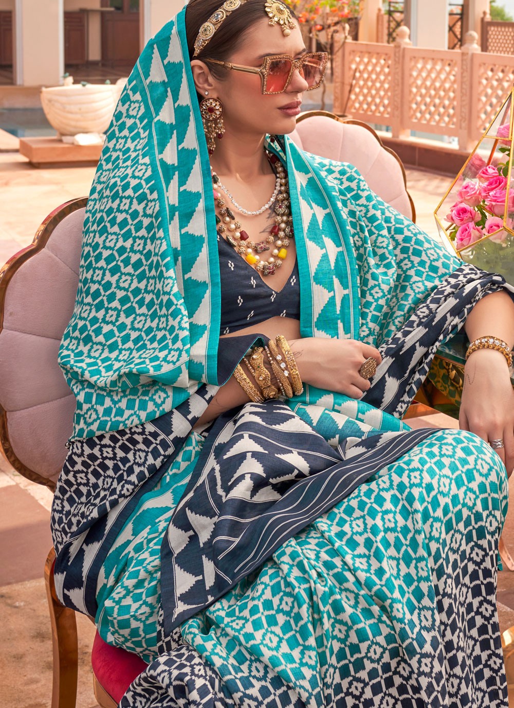 Trendy Saree Geometric Print Blue Silk S12559