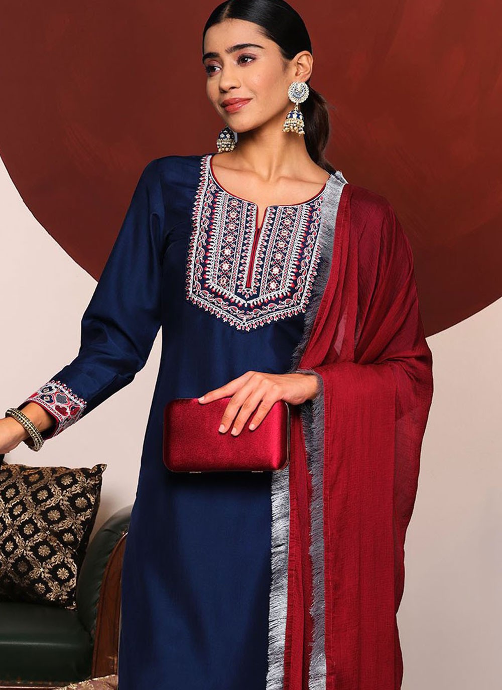 Salwar Suit Embroidered Turquoise Silk T5282