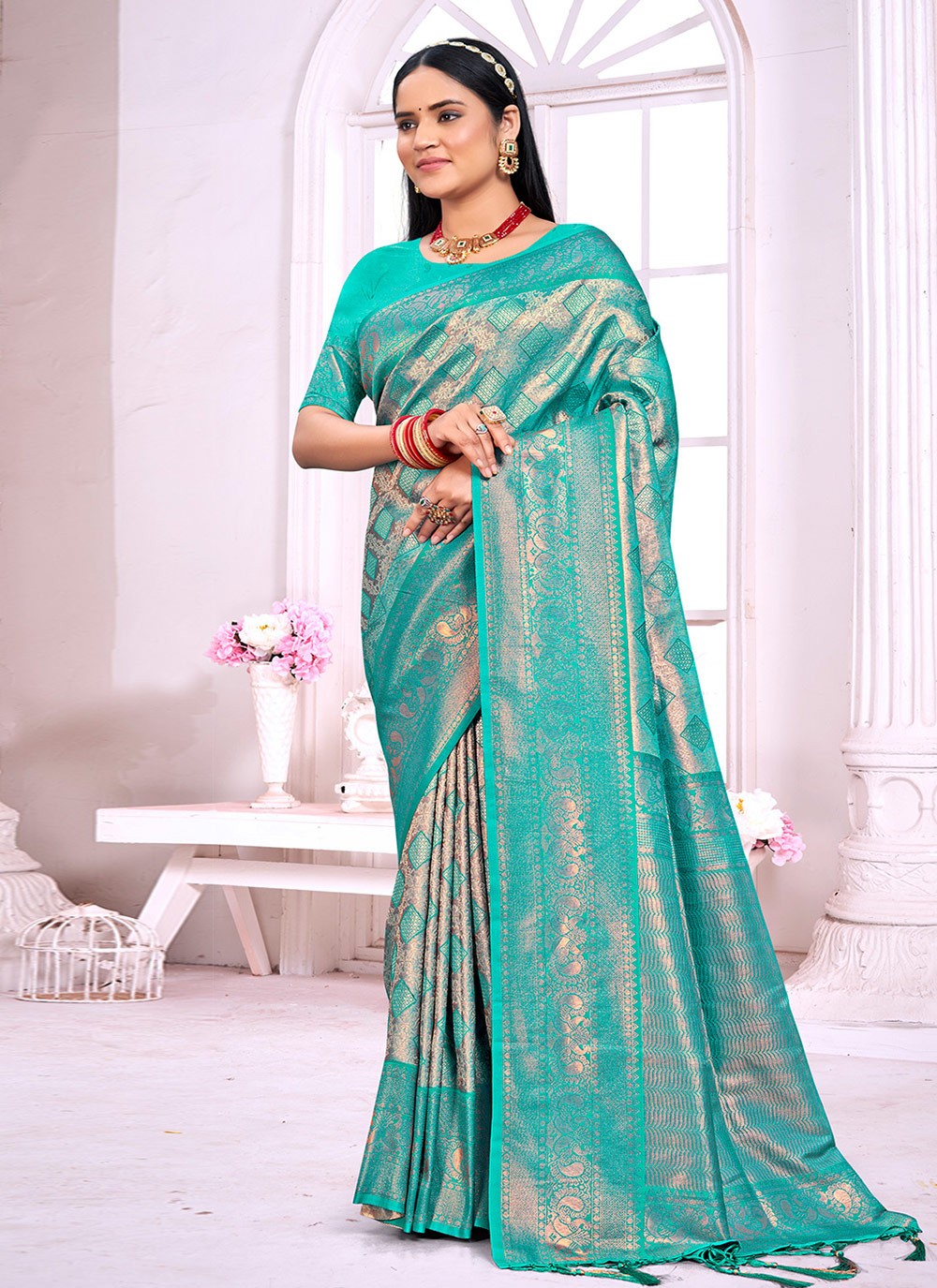 Classic Weaving Zari Silk Saree - S6824