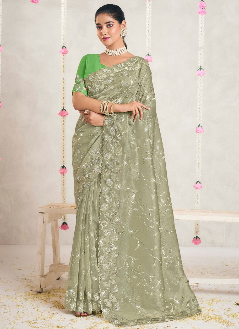 Classic Saree Weaving Zari Green Silk Saree S12740