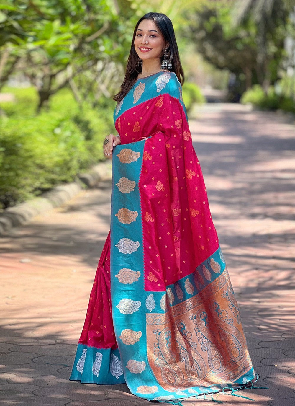 Classic Saree Woven Pink Silk S12598