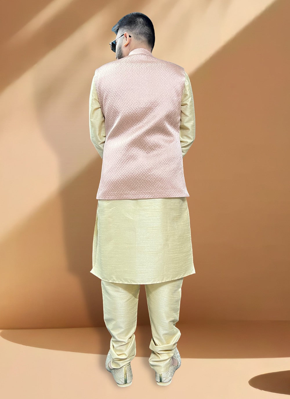 Woven Jacquard, Silk Gold, Pink Kurta Payjama With Jacket - M5410