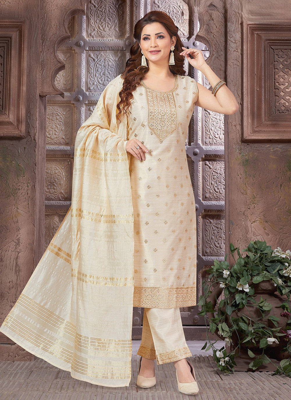Pant Style Suit Embroidered Cream T8046