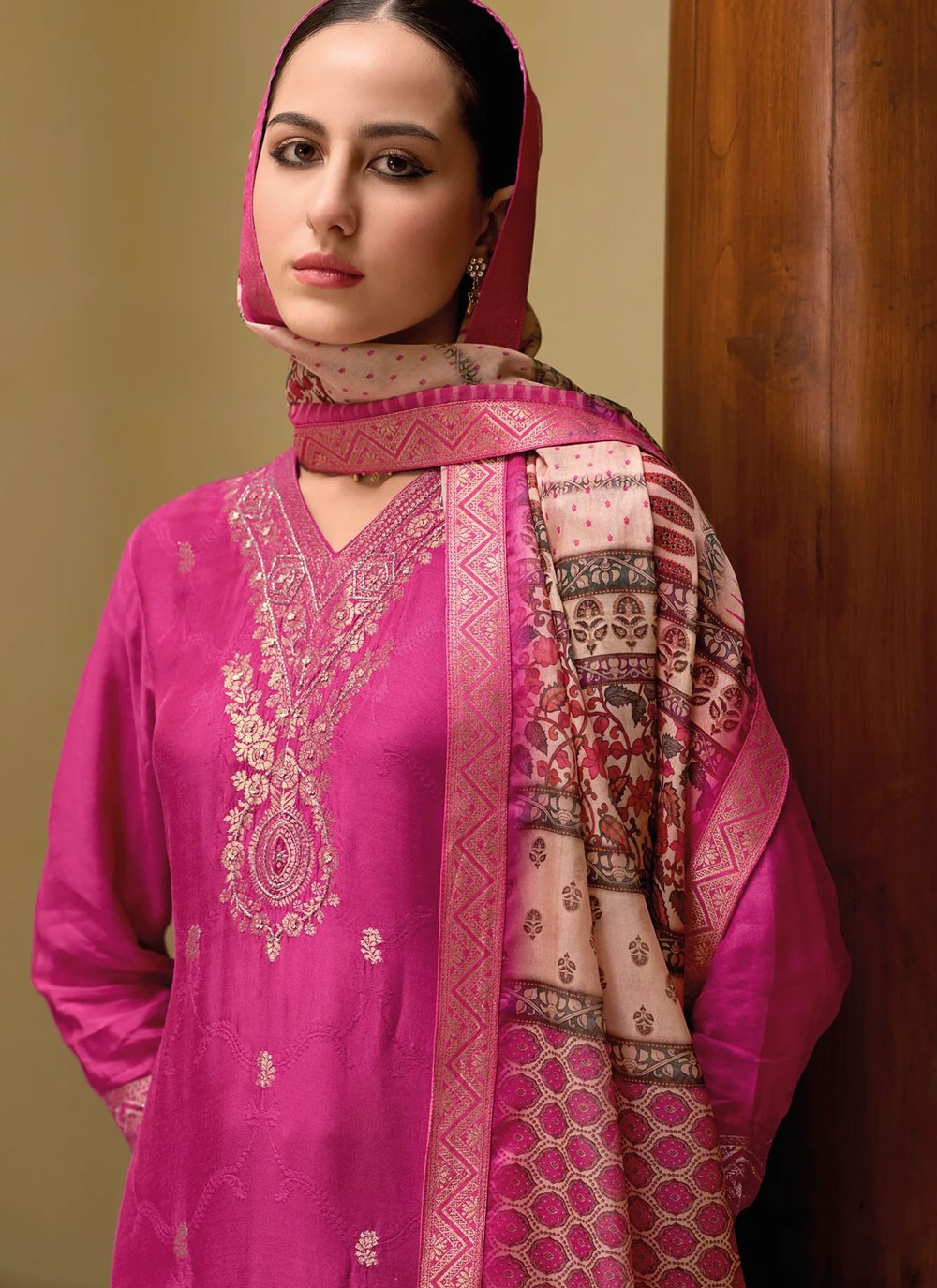 Jacquard Work Jacquard Magenta Salwar Suit T6178