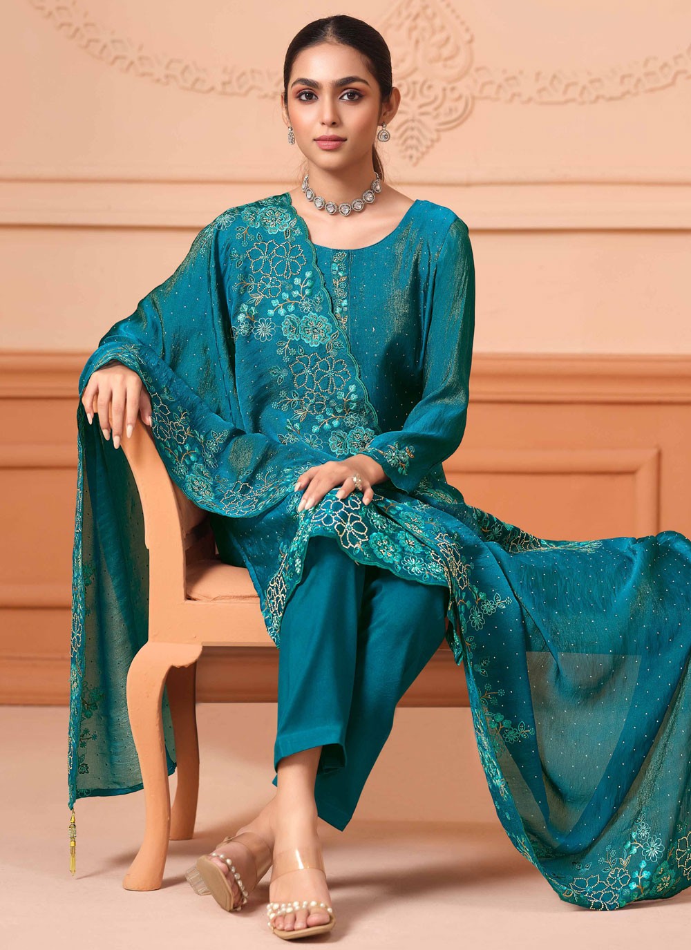 Pant Style Suit Embroidered, Stones Morpeach T6866