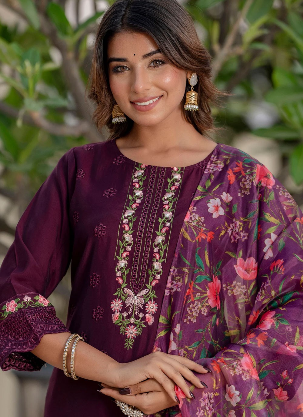 Embroidered Silk Purple Salwar Suit T6139