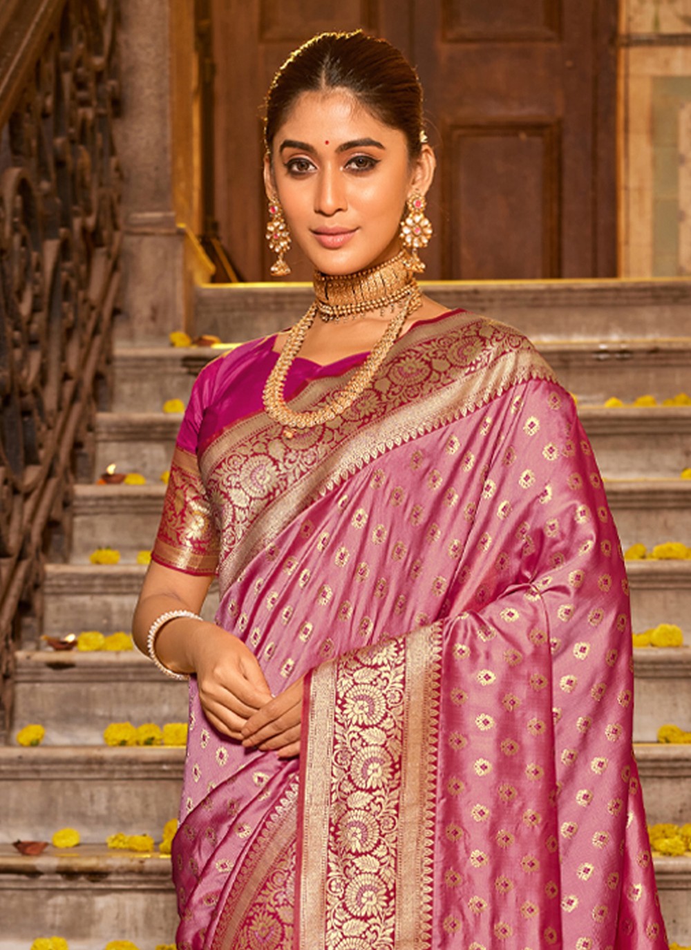 Magenta Banarasi Silk Contemporary Saree Weaving Zari S18759