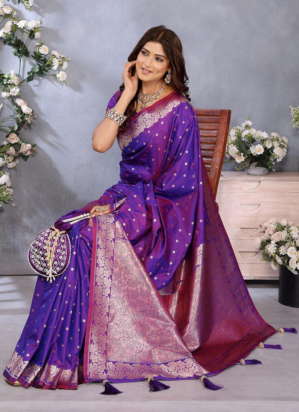 Purple Banarasi Silk Contemporary Saree Jacquard Work, Weaving Zari S16915