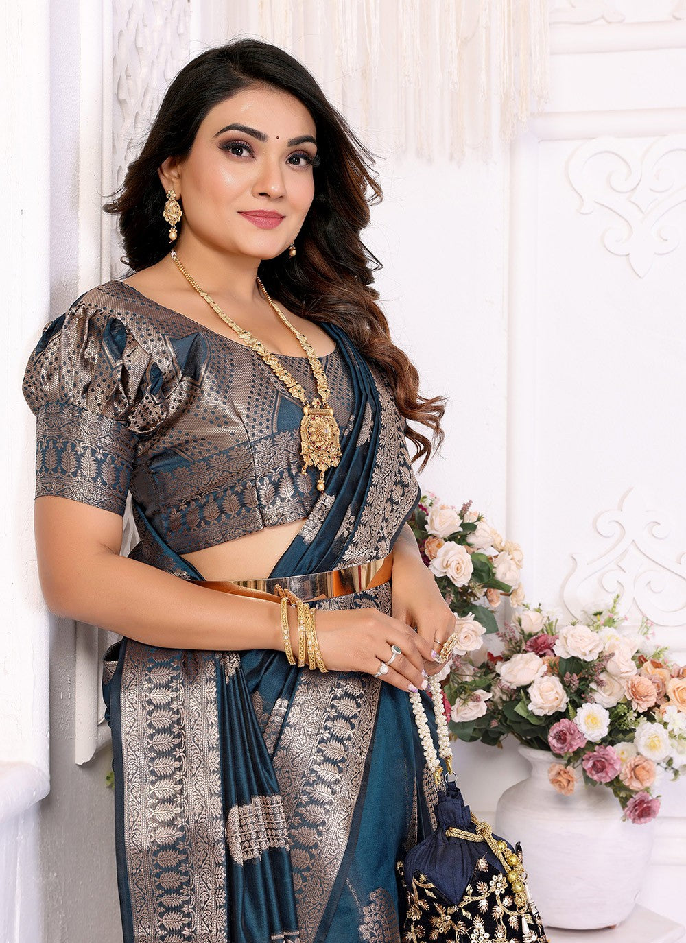Weaving Zari Silk Morpeach Saree S14352
