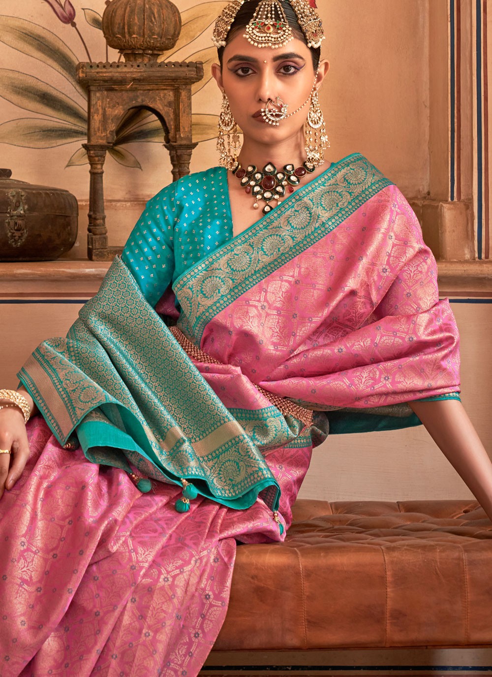 Trendy Weaving Zari Banarasi Silk Saree - S4721