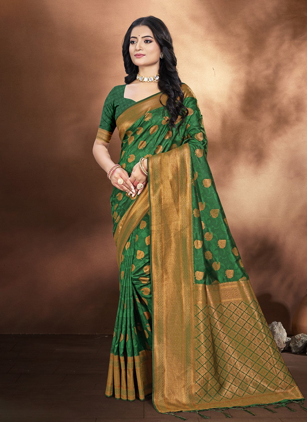 Classic Saree Weaving Zari Green Silk S12911