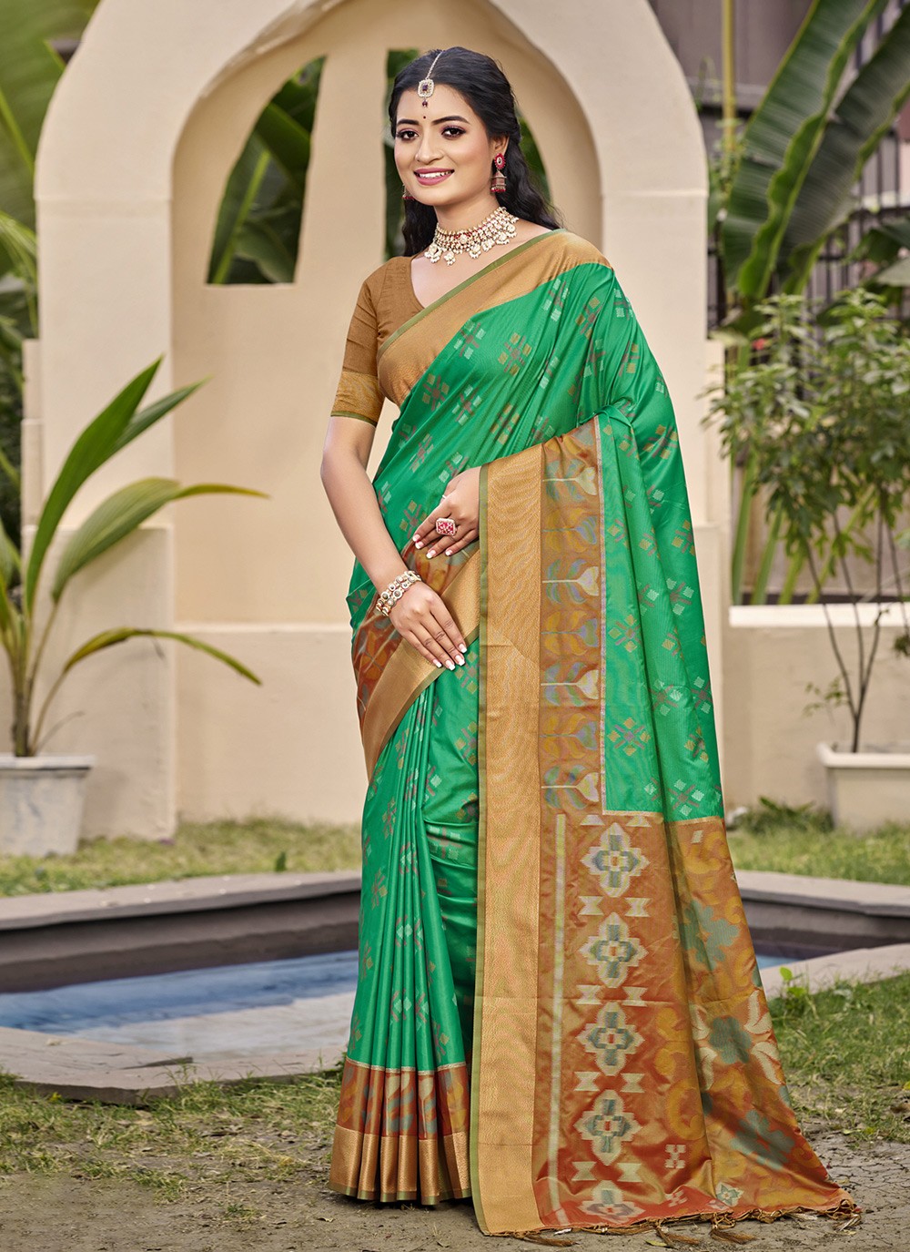 Classic Saree Weaving Zari Green Silk S12941