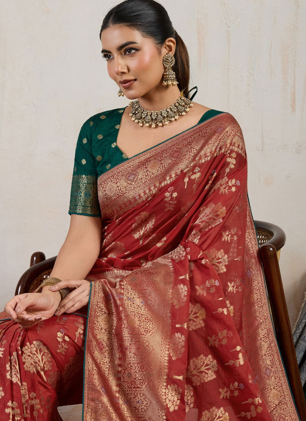 Maroon Silk Trendy Saree Weaving Zari S19976