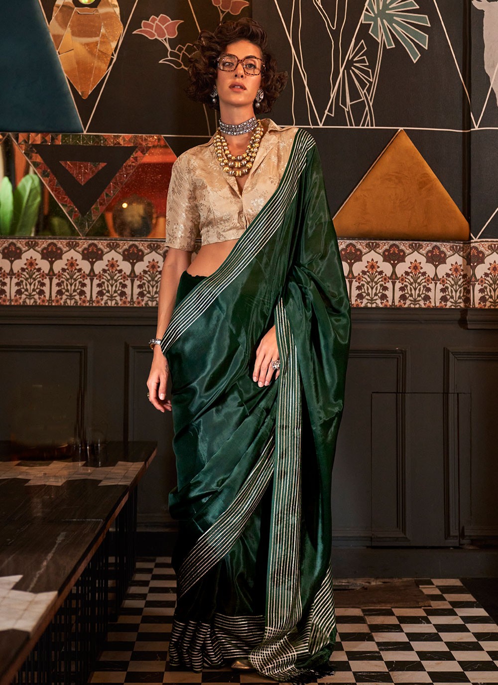 Classic Weaving Zari Handloom Silk, Viscose Saree - S7216