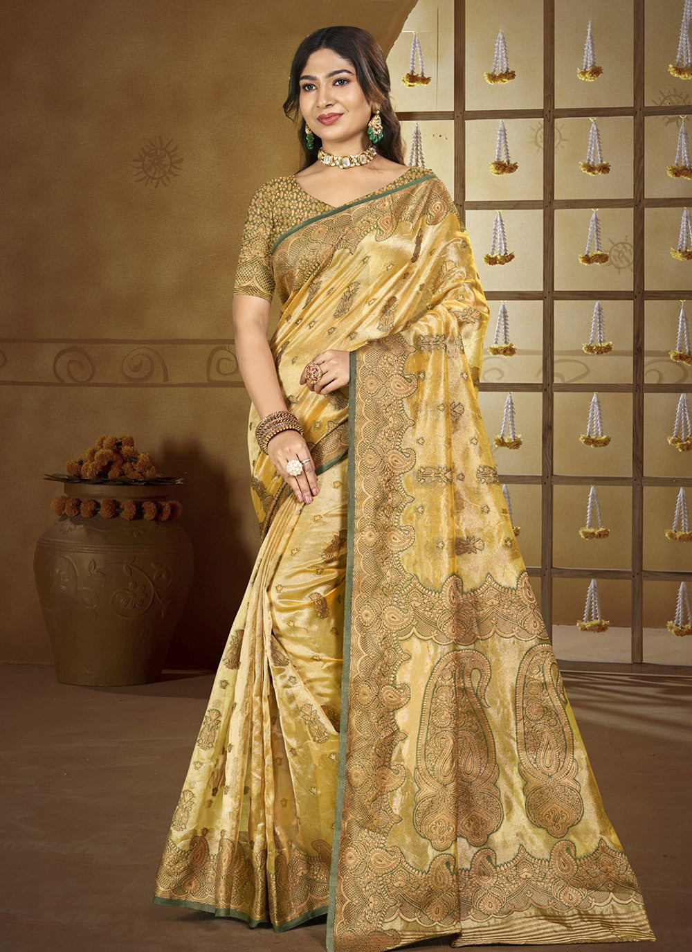 Classic Saree Weaving Zari Yellow Silk S12726