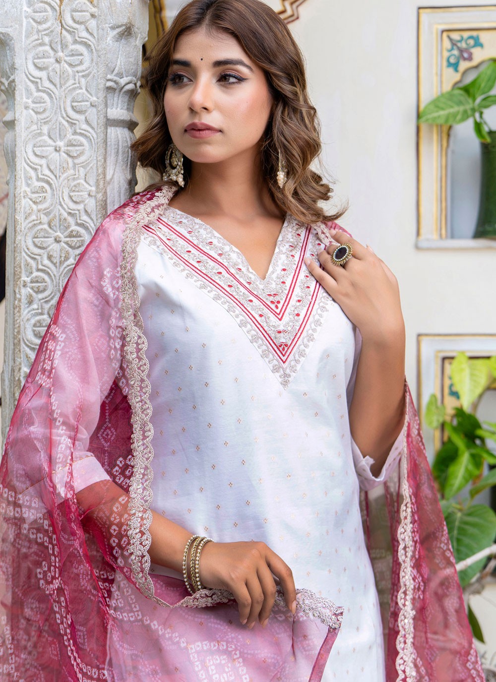 Pant Style Suit Embroidered White T7571