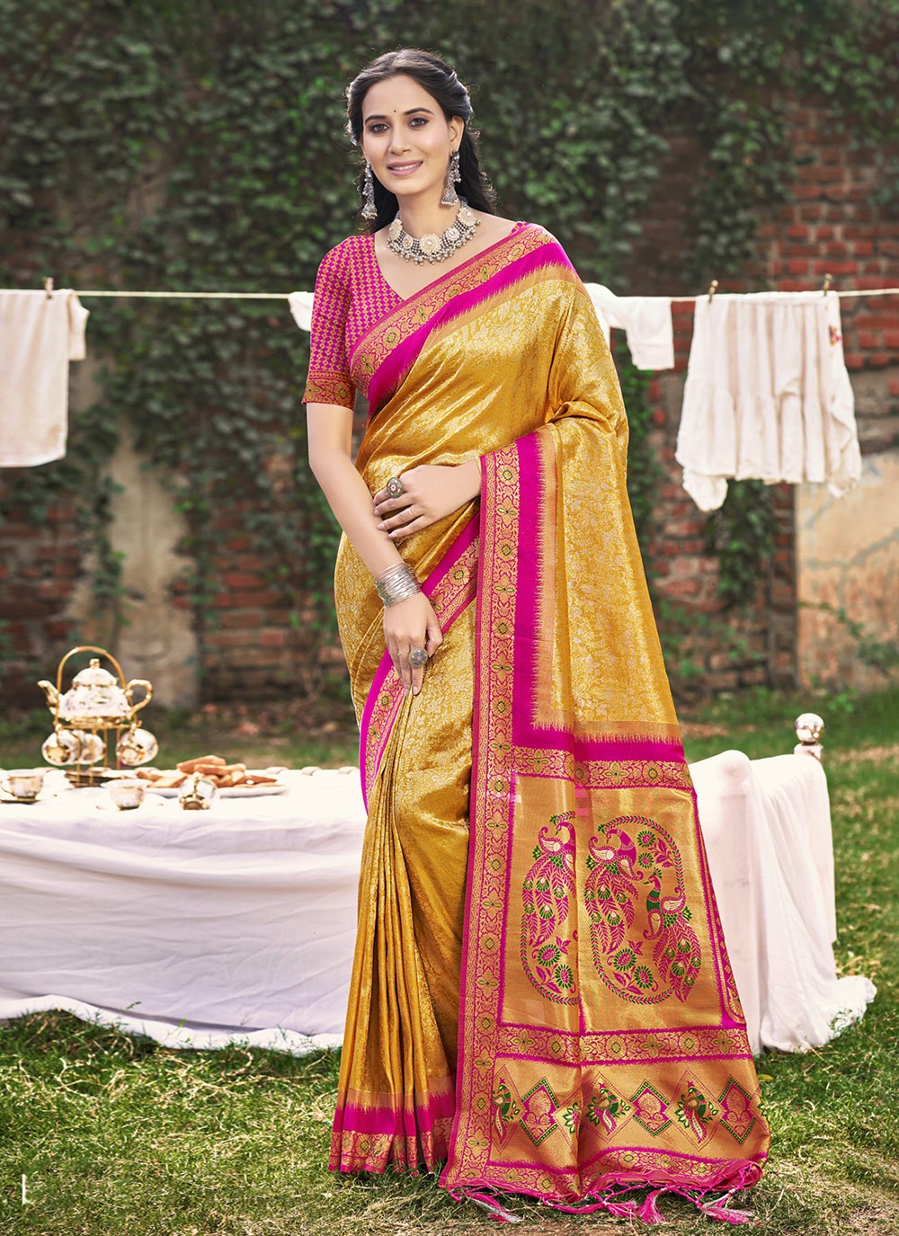 Contemporary Woven Mustard Banarasi Silk S12766
