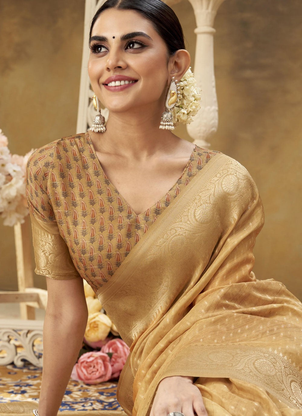 Classic Saree Weaving Zari Yellow Silk Saree S13317