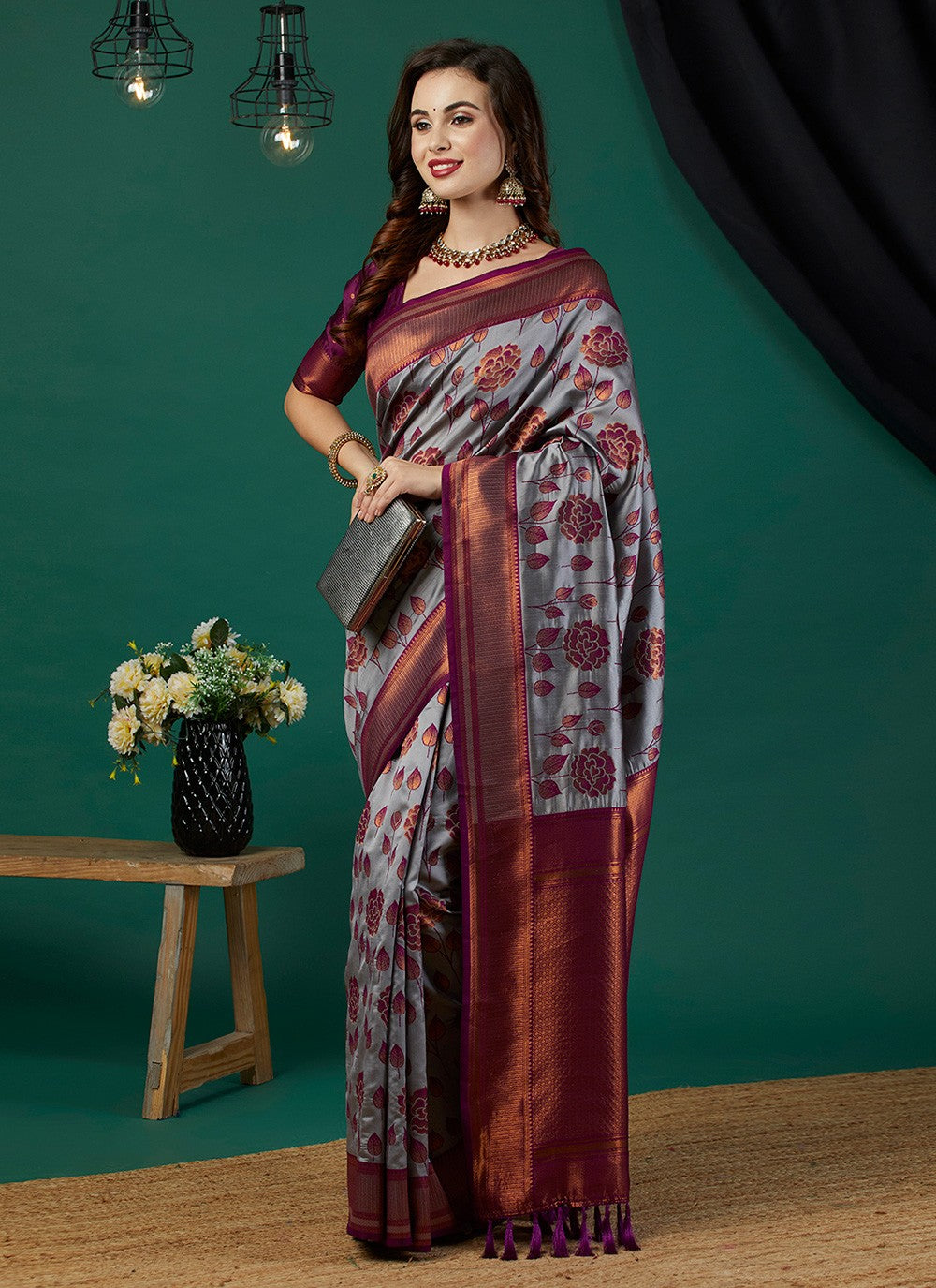 Contemporary Woven Lavender Banarasi Silk Saree S12457