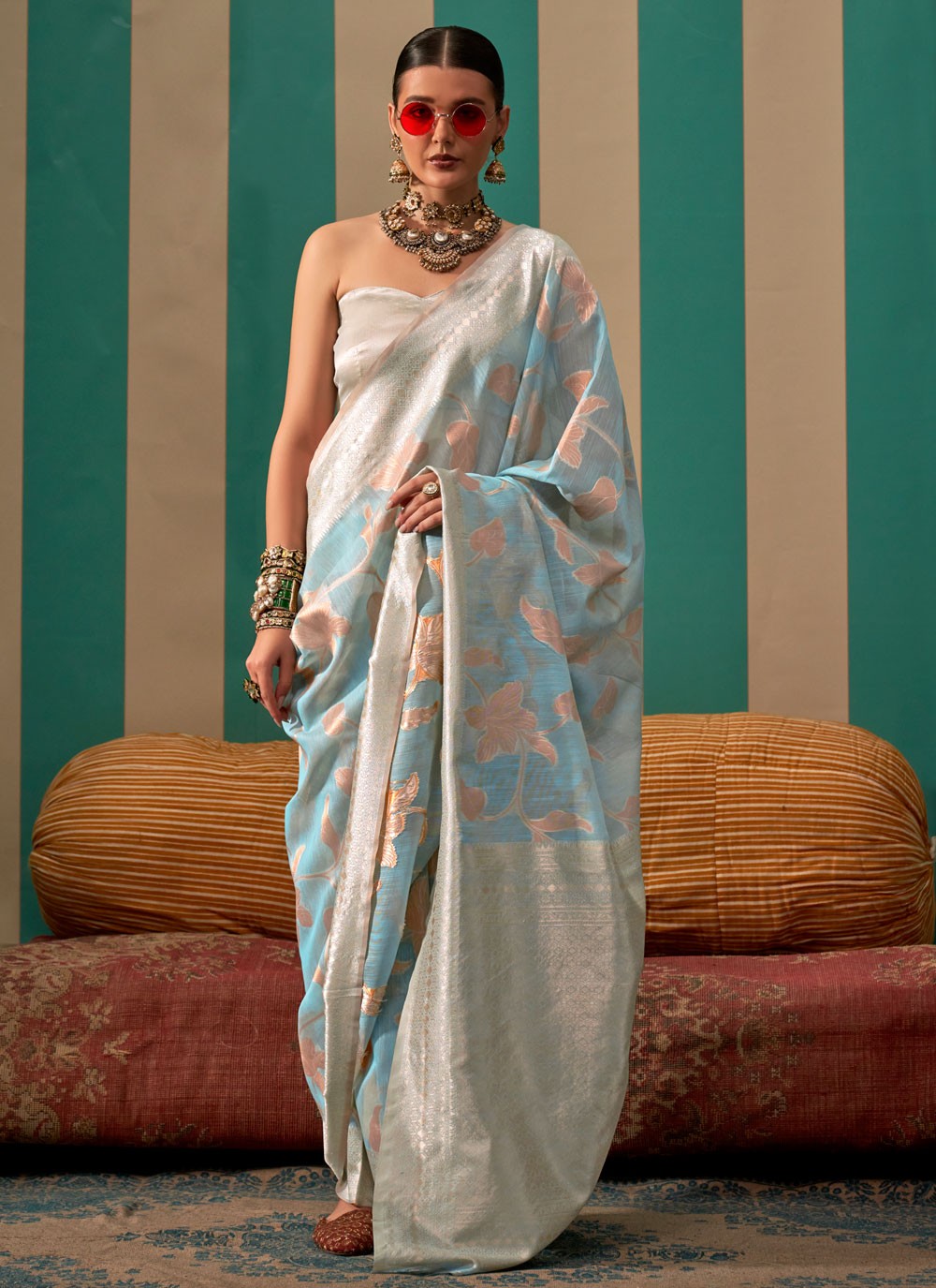 Classic Floral Printed Linen Saree - S7118