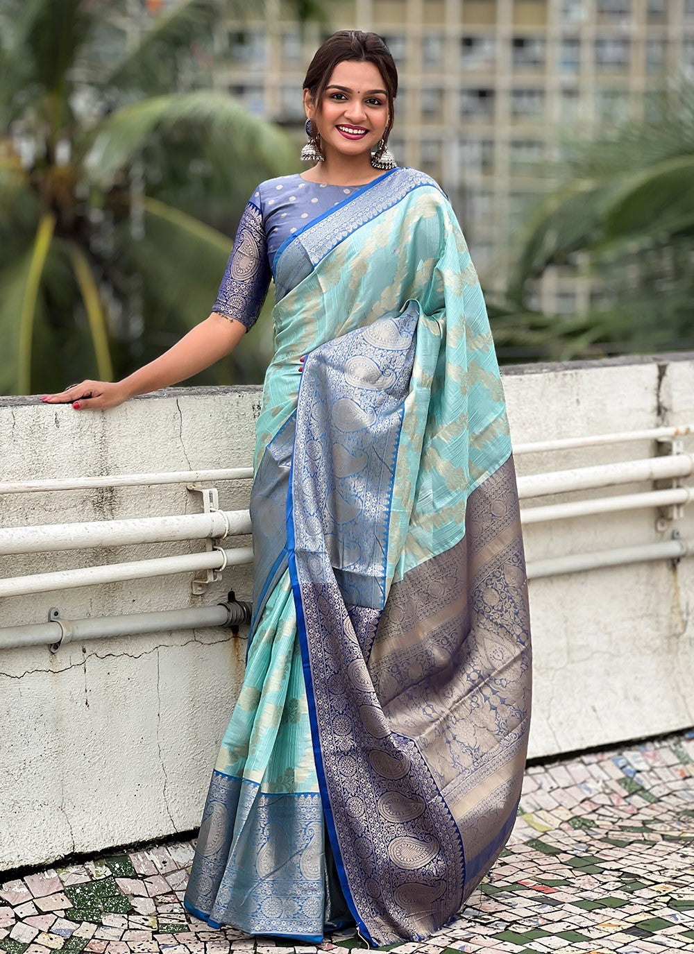 Trendy Weaving Zari Silk, Tissue Saree - S8870