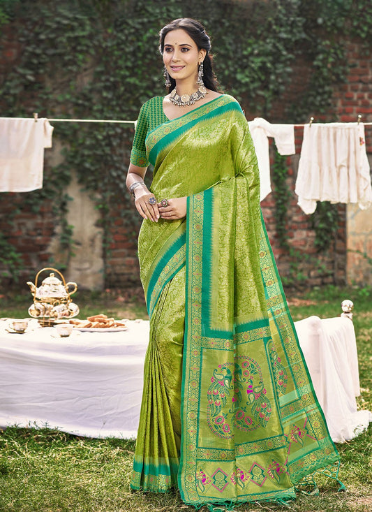 Classic Saree Weaving Zari Green Banarasi Silk Saree S12764