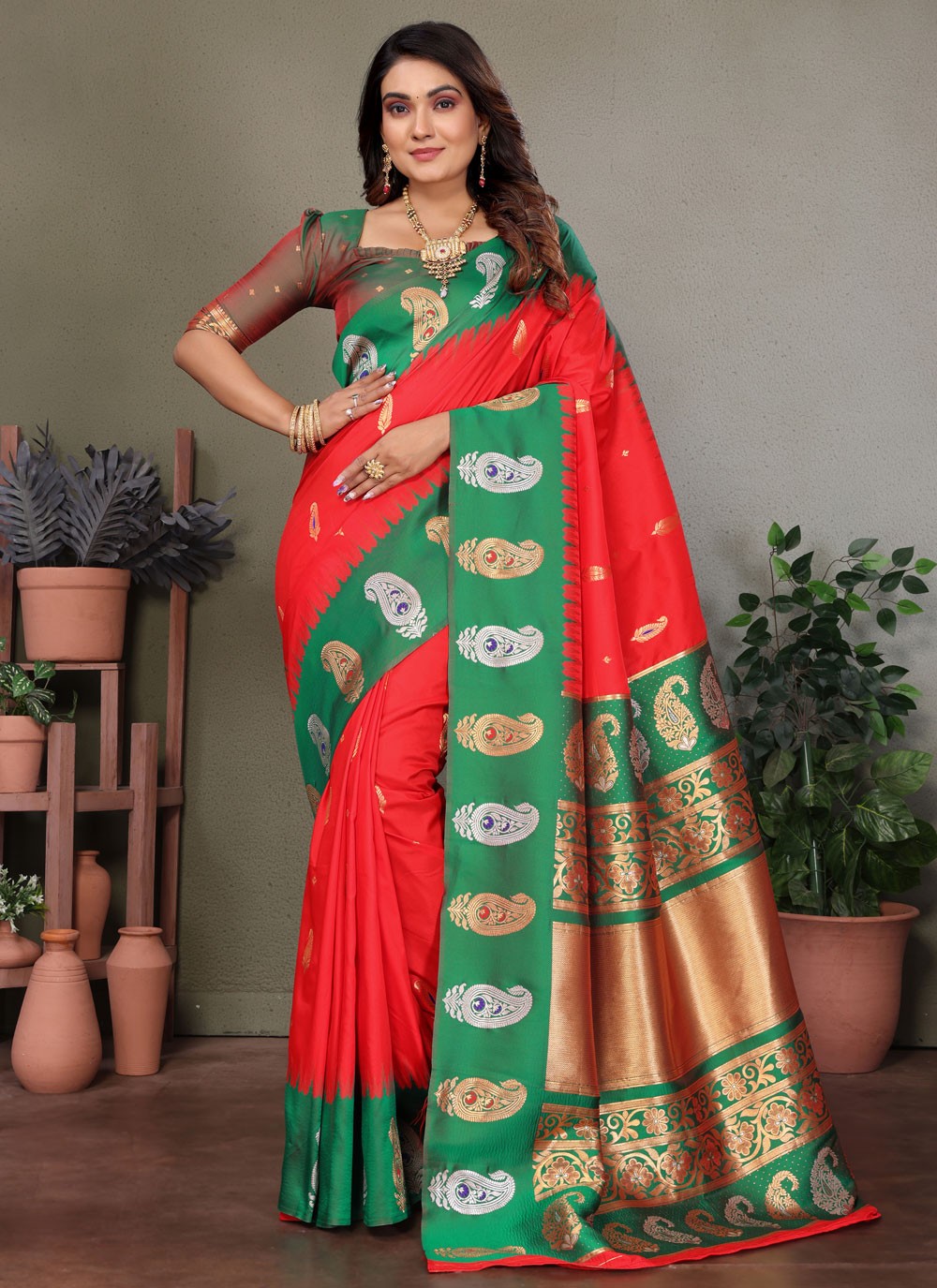 Pink Banarasi Silk Classic Saree Weaving Zari S17610