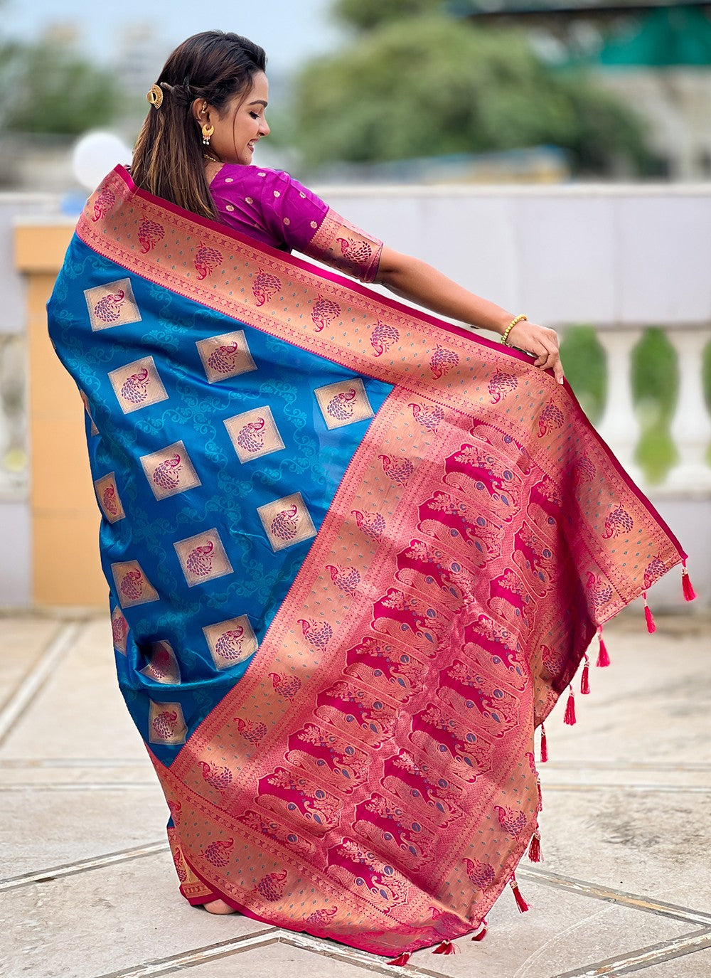 Teal Banarasi Silk Classic Saree Meenakari, Woven S18777