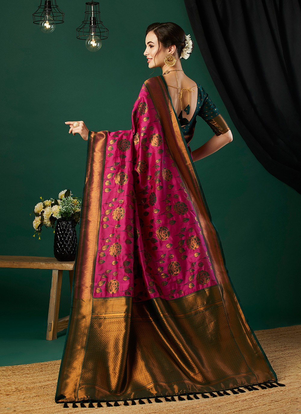 Contemporary Woven Pink Banarasi Silk S12459