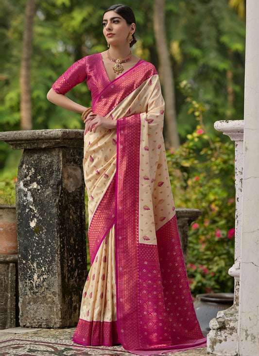 Traditional Saree Woven Cream Banarasi Silk Saree S13048