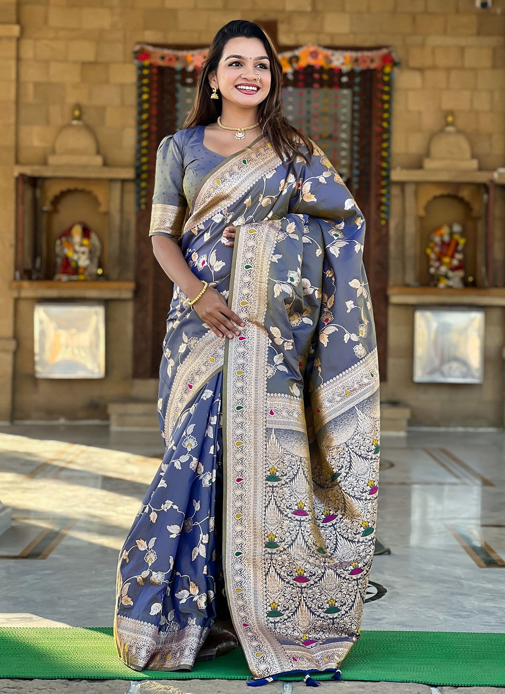 Grey Banarasi Silk Trendy Saree Jacquard Work S16584