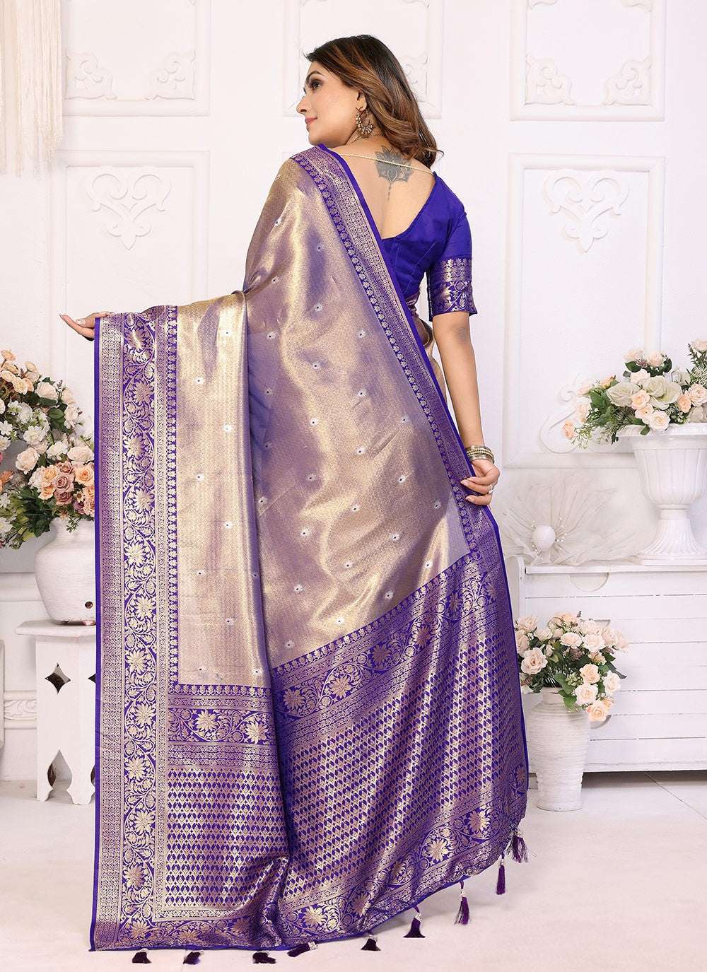 Woven Banarasi Silk Lavender Saree S14687