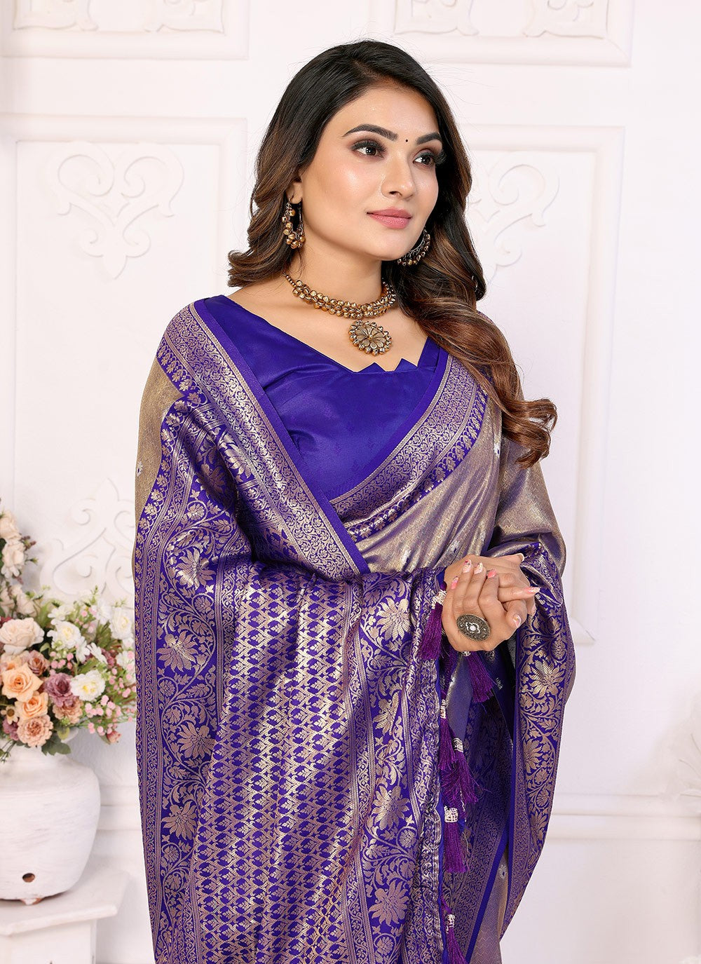 Woven Banarasi Silk Lavender Saree S14687