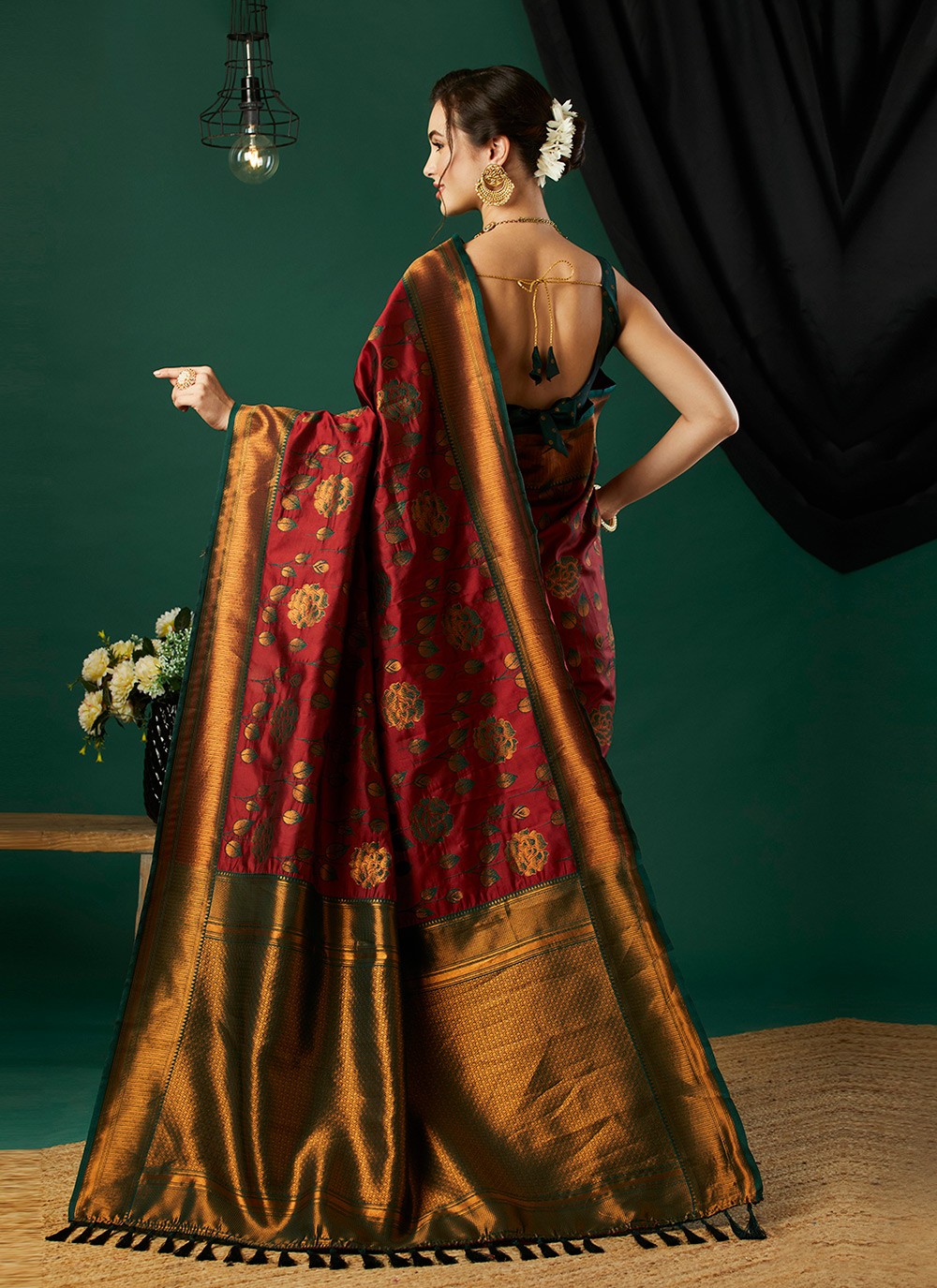 Classic Saree Woven Maroon Banarasi Silk S12458